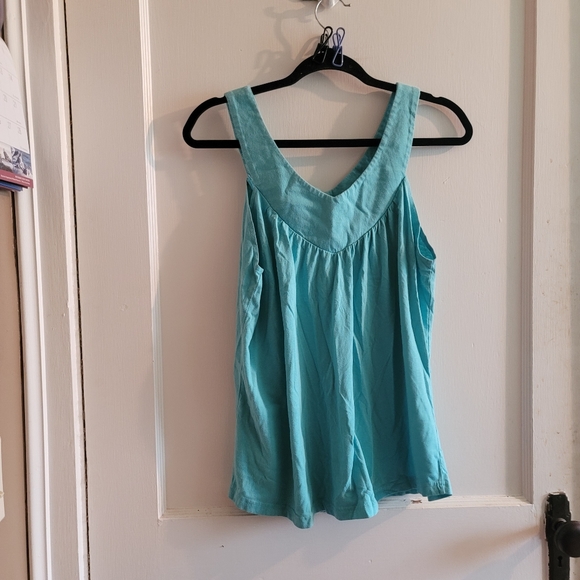 Top - Picture 3 of 4